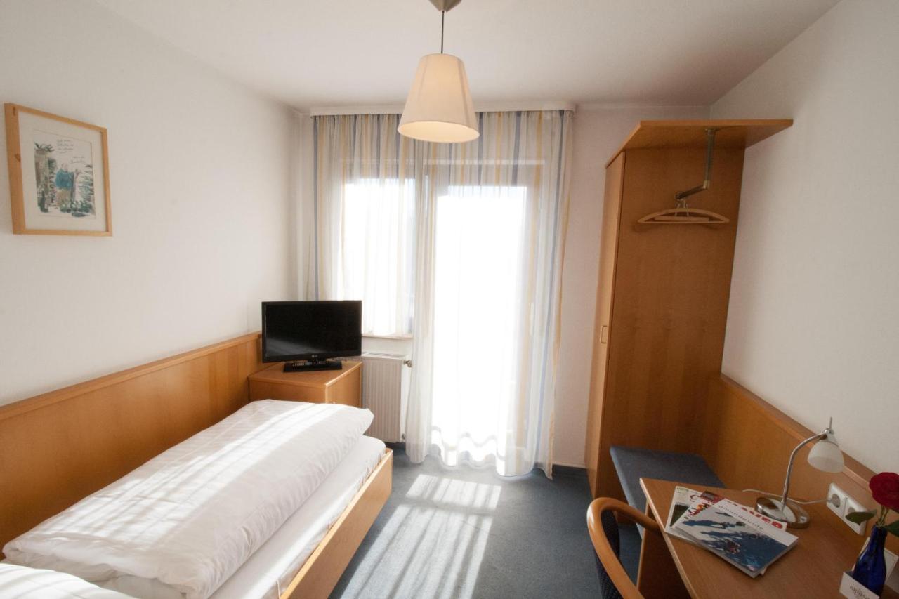 Hotel Krone Strassdorf Schwäbisch Gmünd Εξωτερικό φωτογραφία